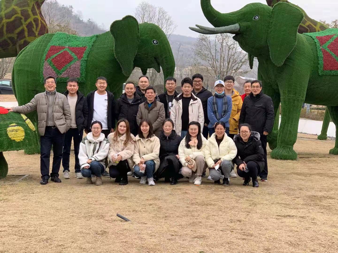 51漫画
有限公司