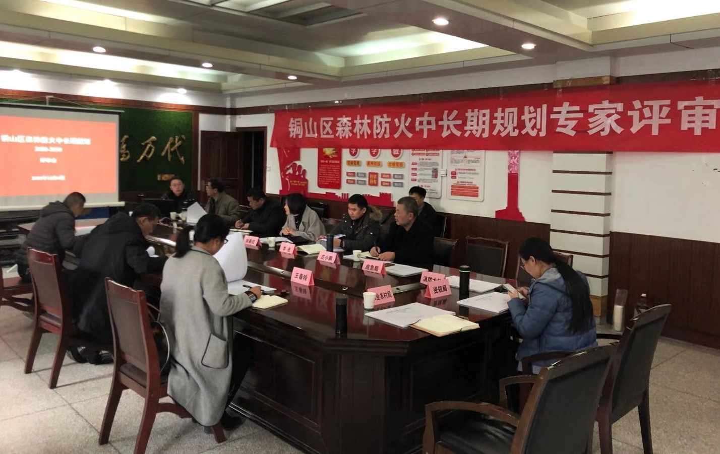 51漫画
有限公司