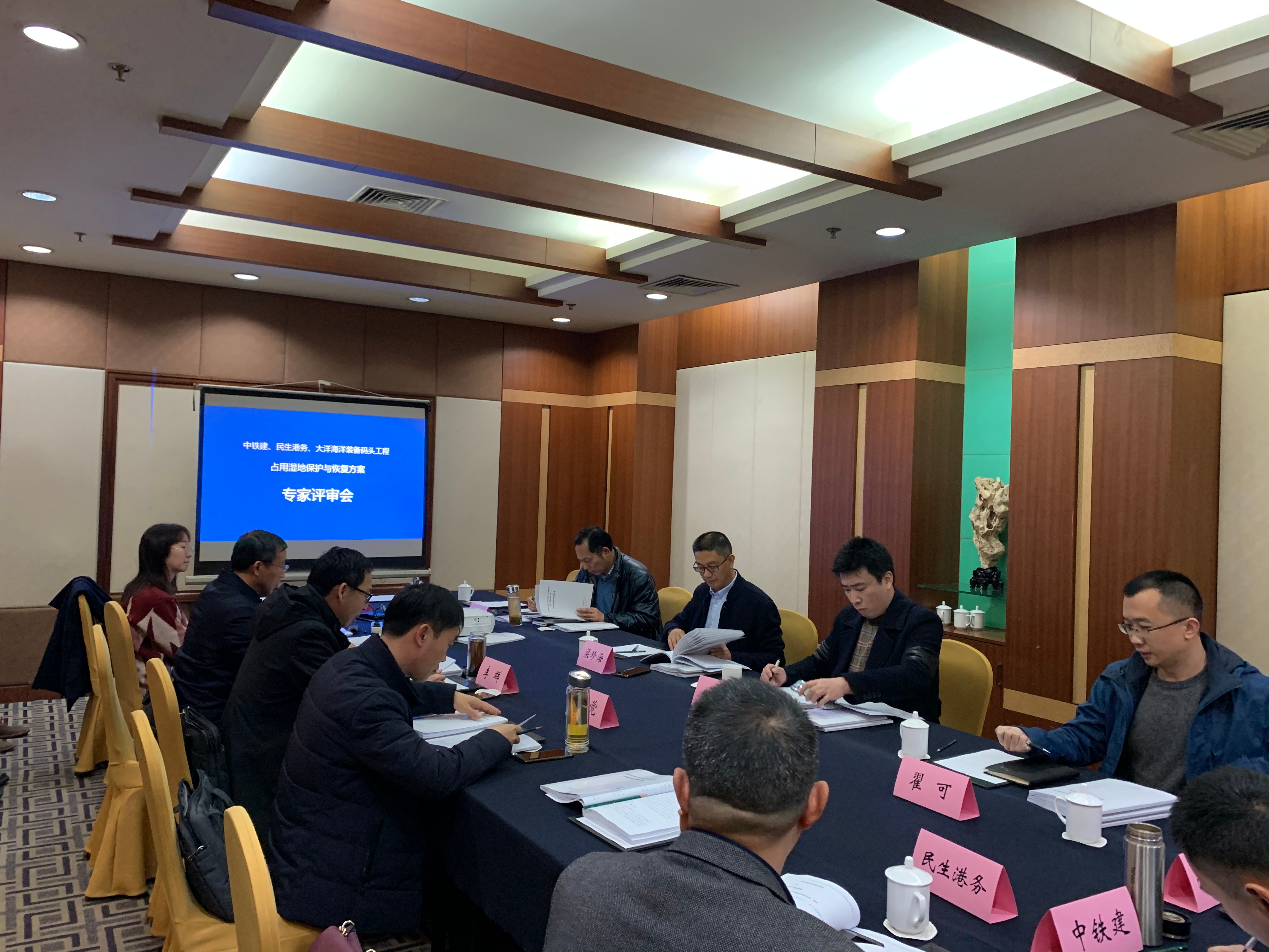 51漫画
有限公司