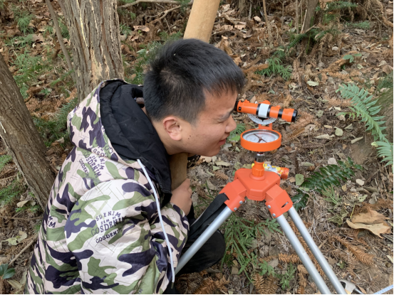 51漫画
有限公司